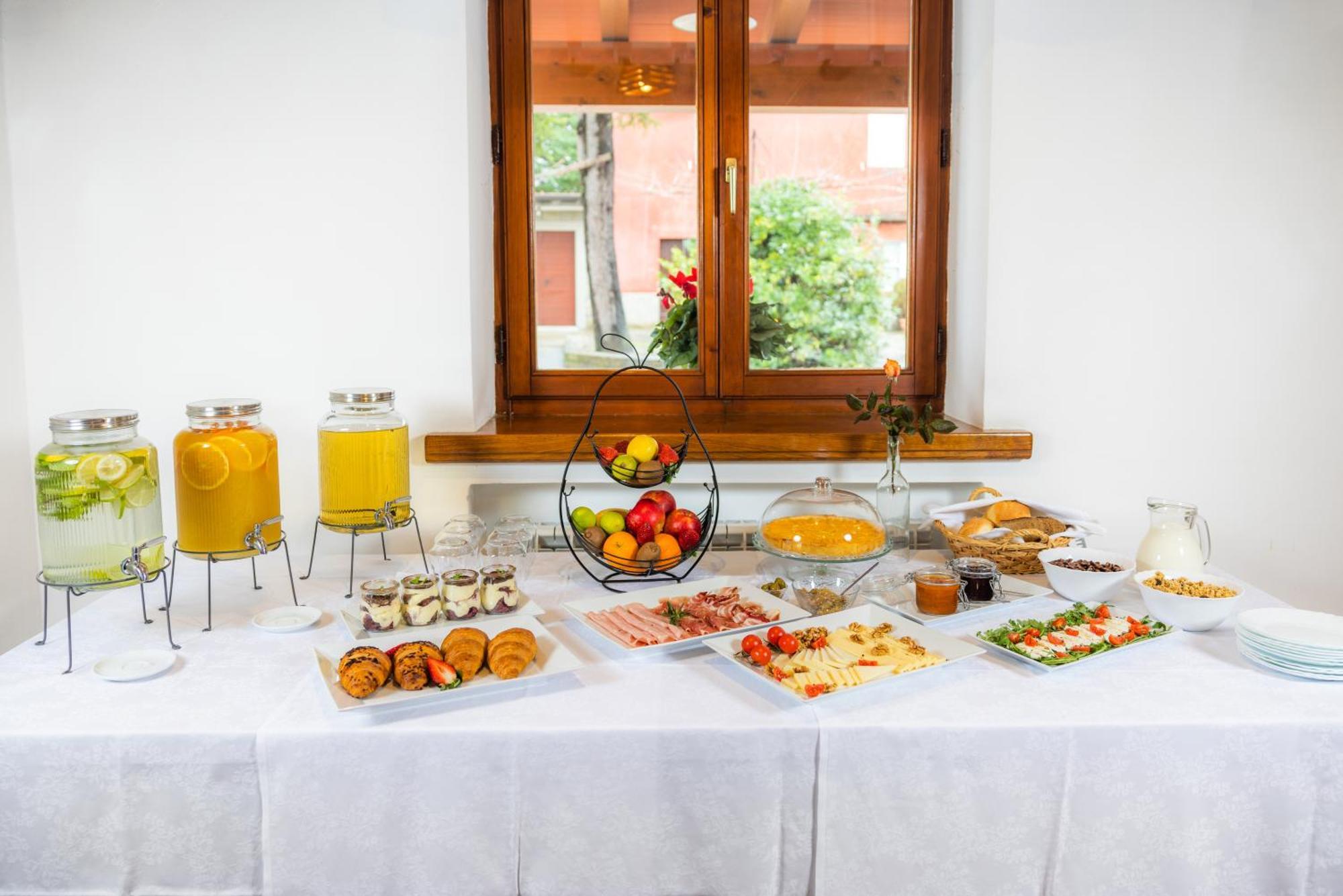 Stok - Rooms, Wine & Restaurant - Marezige, קופר מראה חיצוני תמונה