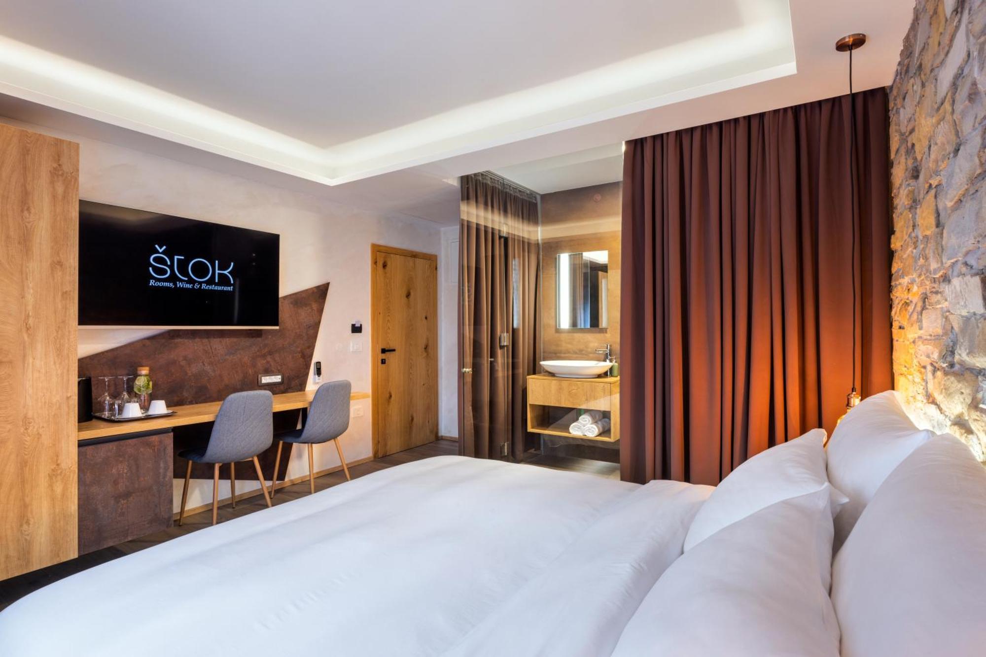 Stok - Rooms, Wine & Restaurant - Marezige, קופר מראה חיצוני תמונה